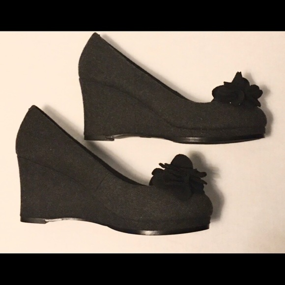 Lindsay Phillips Kristen Wedged Heels - Picture 5 of 8